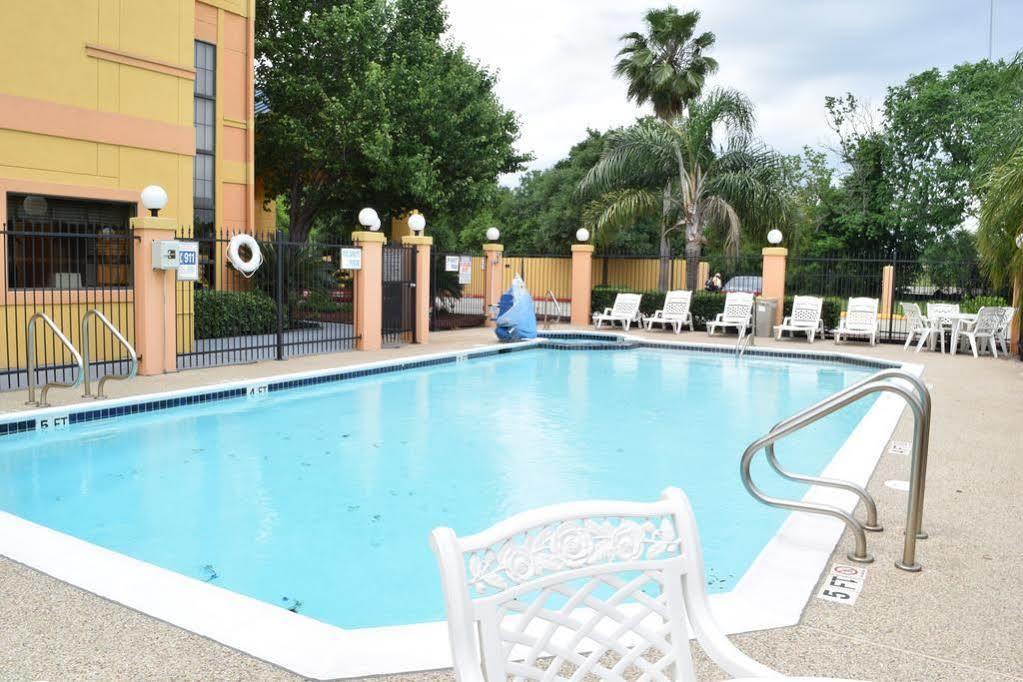 Best Western Plus Northwest Inn & Suites Houston Exteriér fotografie